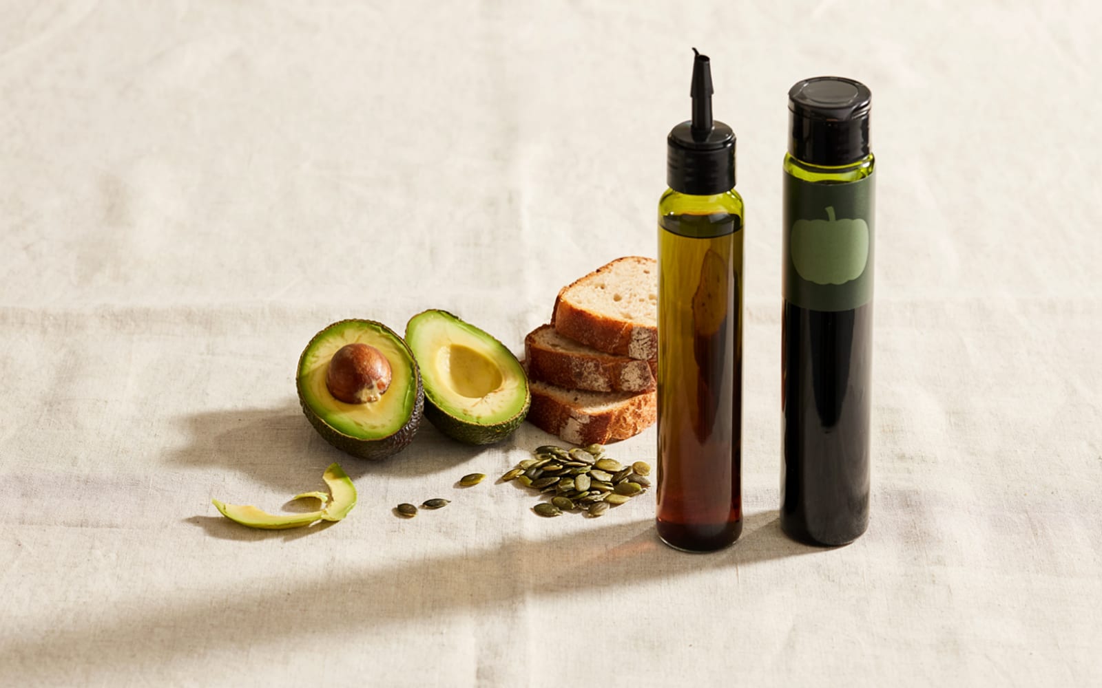 Dazu: Avocado-Toast mit Kürbiskernöl
