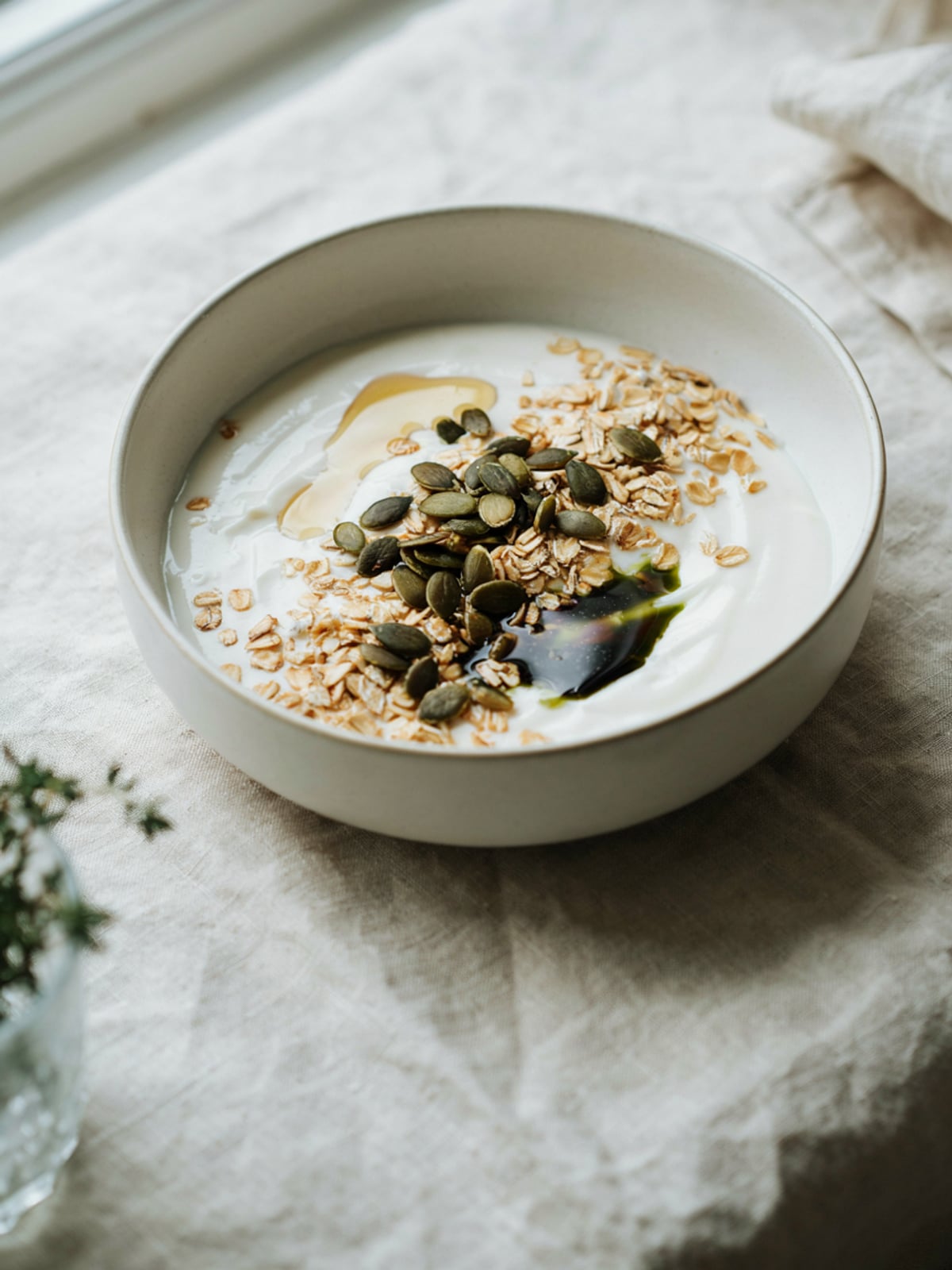 Kürbiskernöl in Müsli und Joghurt