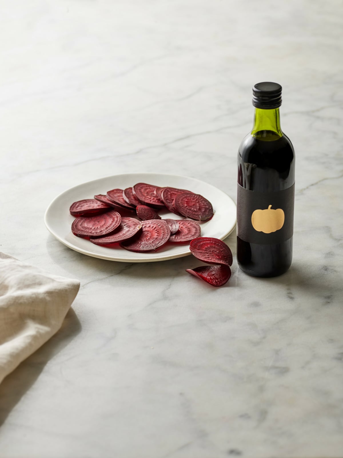 Rote-Rüben-Carpaccio mit Kürbiskernöl